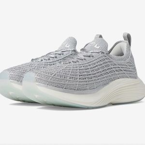 NWT Women’s APL Techloom Zipline Running Shoe